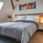 Apartment Alpspitze - Familienfreundliche Maisonette In *